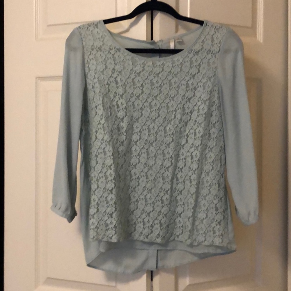 Mint green top